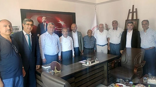 Büyük Birlik Partisinden Akçadağ'da Halk ve Esnaf Ziyaretleri