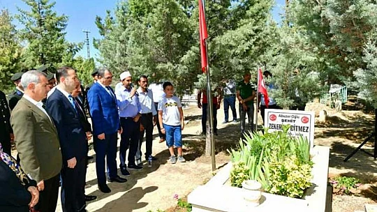 15 Temmuz Şehidi Zekeriya Bitmez Kabri Başında Dualarla Yâd Edildi