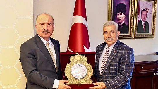 Başkan Günata'dan Çorum Valisi Ali Çalgan'a Ziyaret