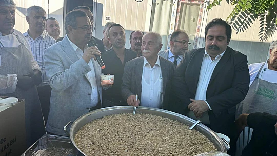 Akçadağder'in Aşure Etkinliğine Yoğun Katılım