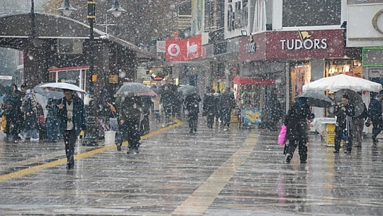 Malatya'da Kar Yağışı Etkili Oldu