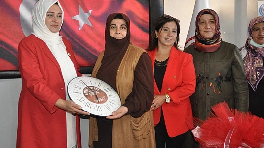 Vatanseverler Gençlik Eğitim ve Kültür Derneği Büyük Bir Katılımla Açıldı