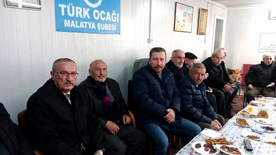 Türk Milliyetçilerinin Seksen Evveli Efsanevi Kahramanları Türk Ocaklarında Bir Araya Geldi