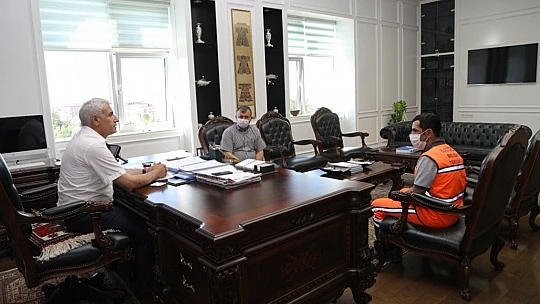 Battalgazi Belediyesi Temizlik Görevlisinden Örnek Davranış