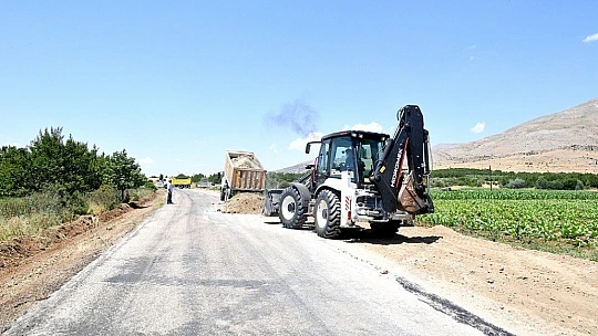 Doğanşehir Kapıdere Grup Yolu Yapılıyor