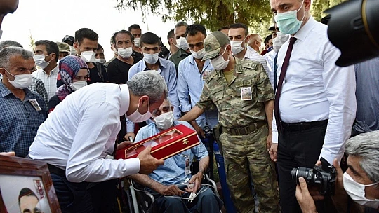 Şehit Emre Büyükyıldırım Son Yolculuğuna Uğurlandı