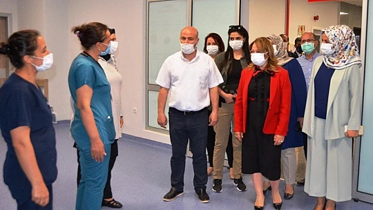 Rektör Karabulut, Hastaneyi Ziyaret Etti