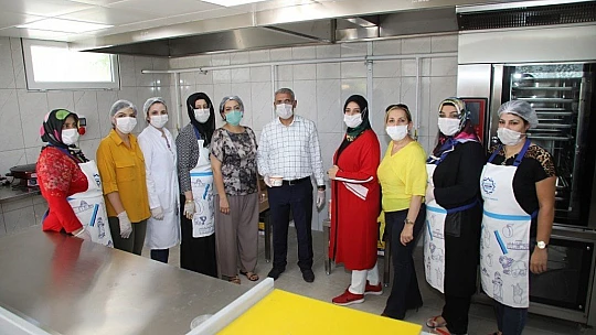 Battalgazi Belediyesi'nden Tedbirli Aşure İkramı