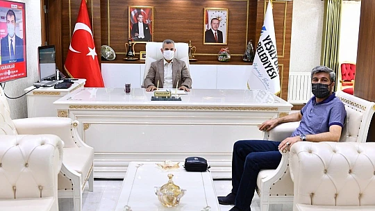 Yeşilyurt Belediye Başkanı Mehmet Çınar'ı Duygulandıran Karşılama