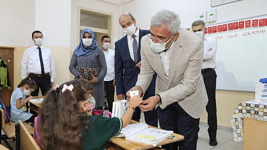 Başkan Güder, Bakan Selçuk'a Verdiği Sözü Yerine Getirdi