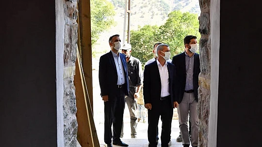 Yeşilyurt Belediyesi, Aşağıköy'deki 350 Yıllık Tarihi Camiyi Restore Etti