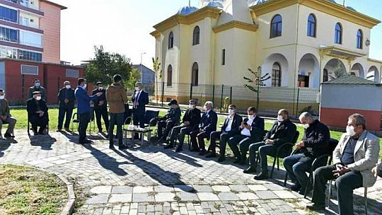 'En Güzel Hizmet, Yüreklere Dokunandır'