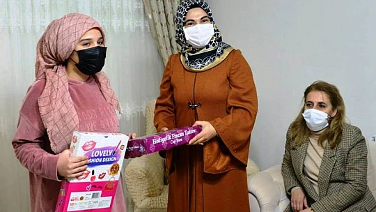 Başkan Çınar, Özel Çocuklar Ve Aileleri Unutulmadı