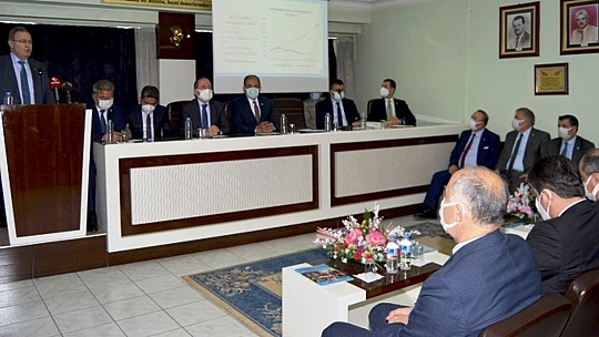 Keskin, Virüs Esnafın Kapısında Bağdaş Kurmuş Bekliyor