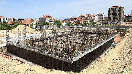 Battalgazi'de Yarı Olimpik Havuz Çalışmaları Sürüyor