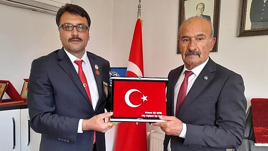 Başkan Gözükara, Başkan Kayanın Çalışmalarını Takdir Ediyoruz