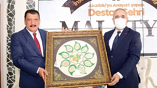 Bakan Yardımcısı Tunç'tan Başkan Gürkan'a Ziyaret