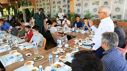 Önderli İmam Hatip Öğrencileri Proje Finalini Battalgazi'de Yaptı