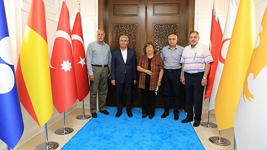 Eski Bakan Akşit'ten Başkan Güder'e Hizmet Ve Yatırım Teşekkürü