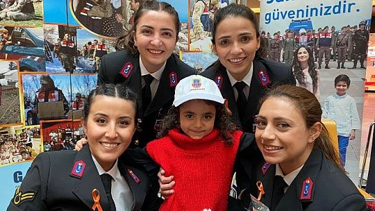 Jandarma'dan 8 Mart Dünya Kadınlar Günü Kutlama Programı