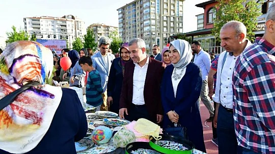 Özel Çocuklarımızı, El Emeği Göz Nuru Eserlerinden Dolayı Tebrik Ediyorum