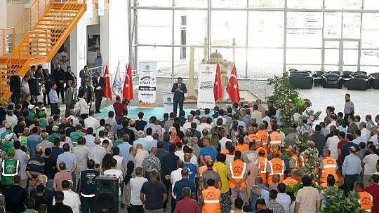 Büyükşehir Belediyesinden Örnek Olacak, Bayramlaşma Programı