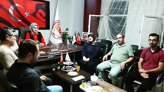 Çelik, Ailesinden Vatanseverler Derneğine Ziyaret