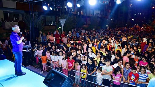 İnönü Mahallesinde Düzenlenen 'Yeşilyurt Çocuk Şenliği' Büyük İlgi Gördü