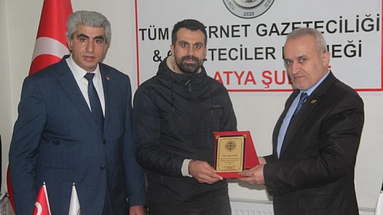 TİNGADER Başarılı Gazetecileri Ödüllendirdi