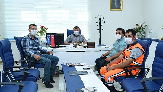 Battalgazi Belediyesi Temizlik Görevlisinden Örnek Davranış