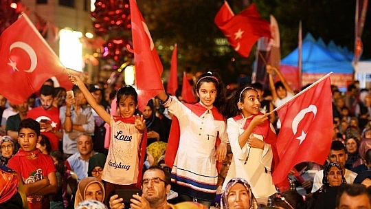 Bağımsızlık Ruhumuz 15 Temmuz'da Bir Kez Daha Destanlaştı