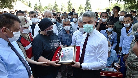 Şehit Emre Büyükyıldırım Son Yolculuğuna Uğurlandı