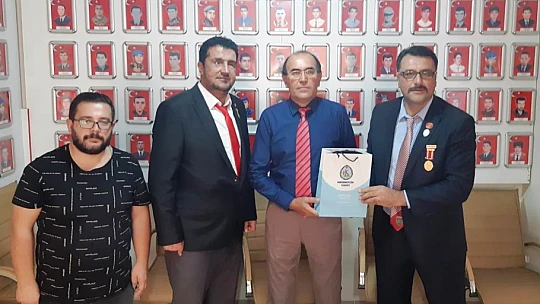 Başkan Gözükara, Vatandır Sevdamız, Albayrak'tır Şanımız