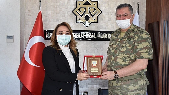 Tümgeneral Arslan'dan Rektör Karabulut'a Ziyaret