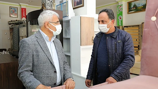 Başkan Güder, Esnafın Yanında Esnafla İç İçe