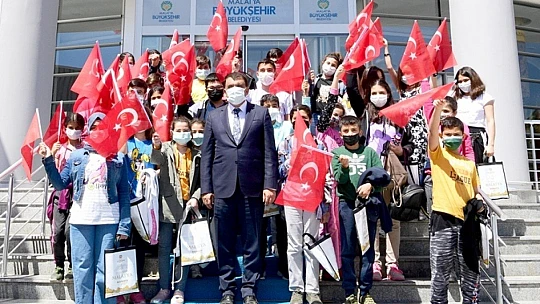 Turizm Haftası ve 23 Nisan Nedeniyle Başkan Gürkan'a Ziyaret