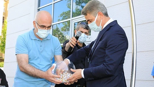 Gelincik Tepesi 678 Konutun Anahtar Teslim Töreni Düzenlendi
