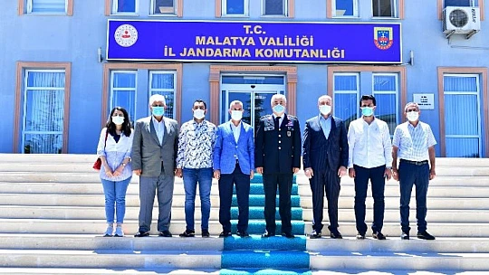 Başkan Çınar, İl Ve İlçe Jandarma Komutanlıklarını Ziyaret Etti