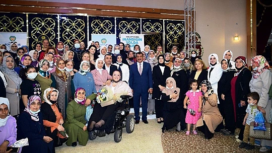 Başkan Gürkan, AK Parti Kadın Kolları Ahde Vefa Buluşmasına Katıldı