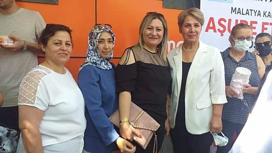 CHP Malatya Kadın Kollarından Aşure Etkinliği