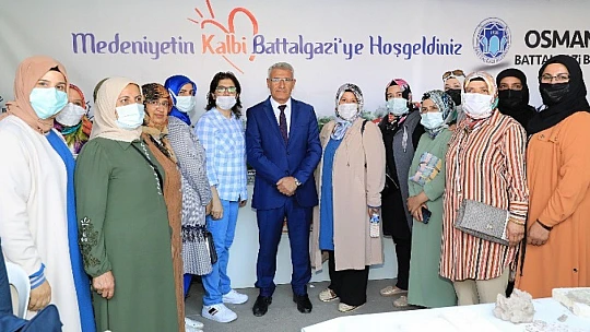 Battalgazi Belediyesi Tanıtım Standı Açtı