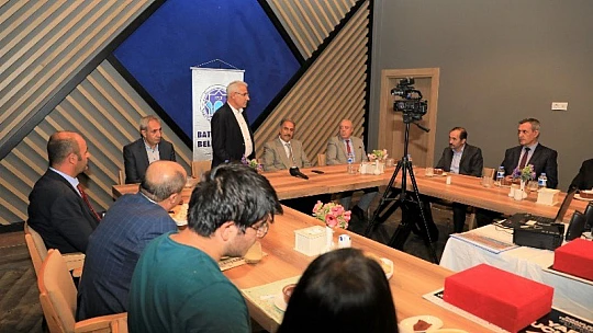 Başkan Güder, Teknofest'te Dereceye Giren Öğrencilerle Buluştu