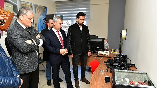 Milletvekili Çakır, Yeşilyurt Mesleki Eğitim Ve Yaşam Merkezini İnceledi