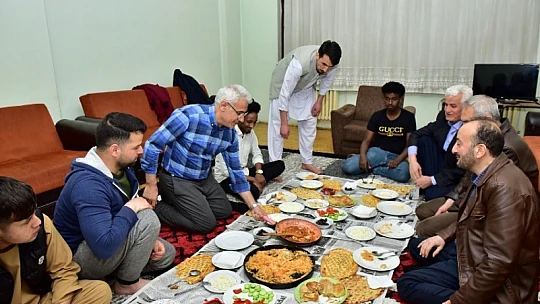 Başkan Güder, Uluslararası Öğrencilerle Sahur Yaptı