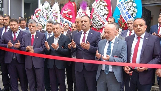 Büyük Birlik Partisi'ne Yakışır Hizmet Binasının Açılışı Yapıldı