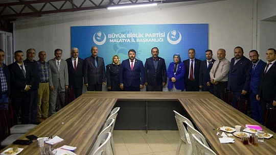 Büyük Birlik Partisinden İstişare Toplantısı