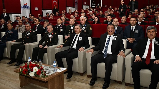 Büyük Önder Mustafa Kemal Atatürk, Malatya'da Düzenlenen Törenle Anıldı