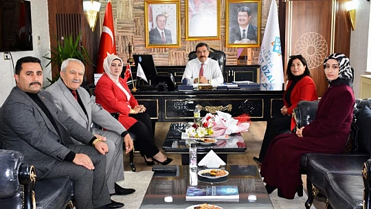 Vatanseverler Derneğinden Rektör Prof. Dr. Recep Bentli'ye Ziyaret