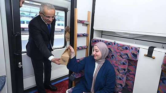 Turistik Diyarbakır Ekspresi İlk Seferine Uğurlandı
