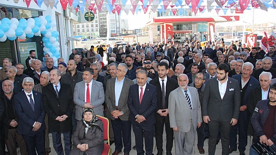 Prof. Dr. İbrahim Gezer'in Seçim İrtibat Ofisi Açıldı